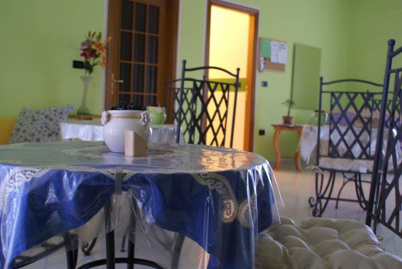 Bed and Breakfast People Castorano Екстер'єр фото